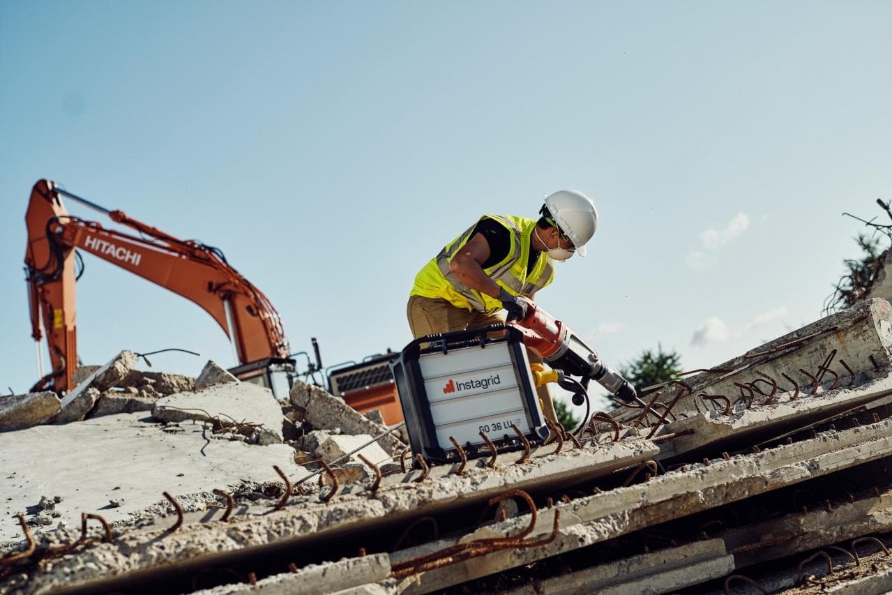 Clean air is part of a safe construction site