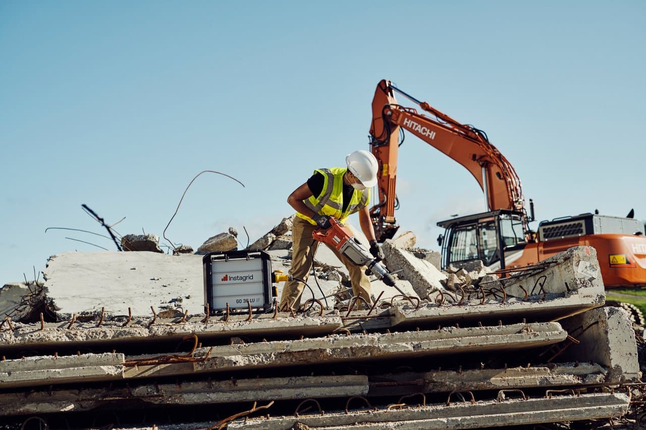 Demolition hammer image